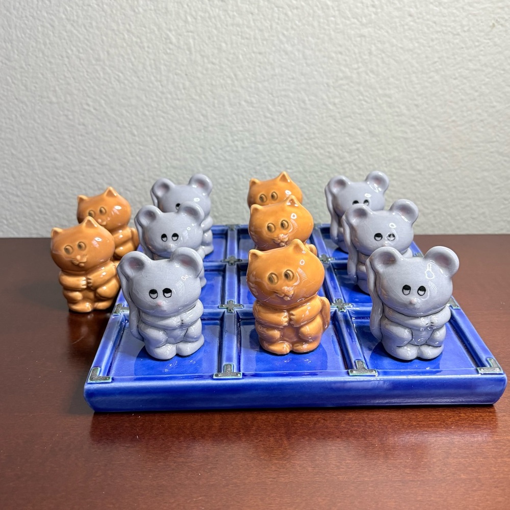 Vintage ceramic cat and mouse tic tac toe board hand painted Duncan Ceramic